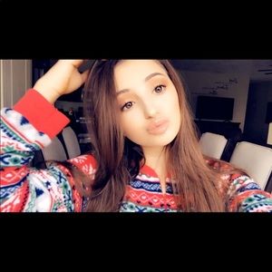 Meet your Posher, Raegan